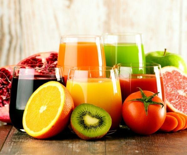 Color stability in fruit juices