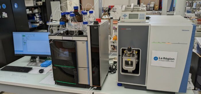 HPLC MS²